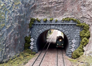Saliendo del túnel - Quintanadueñas 2018 - cimH0